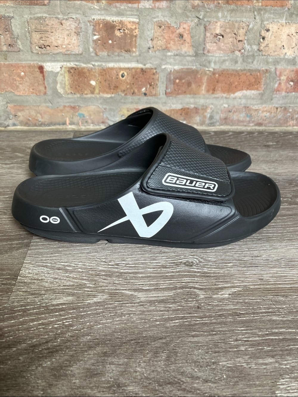 BAUER/OOFOS OOahh Sport Flex Sandal in black